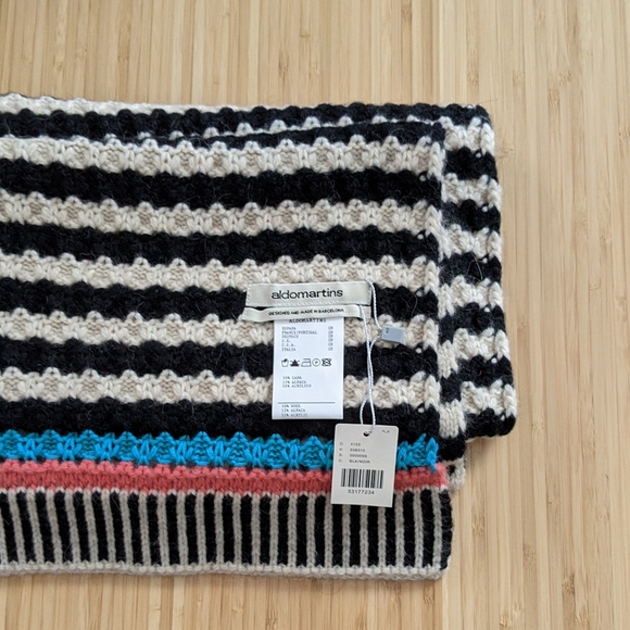 Anthropologie Almeria Scarf - Picture 4 of 4